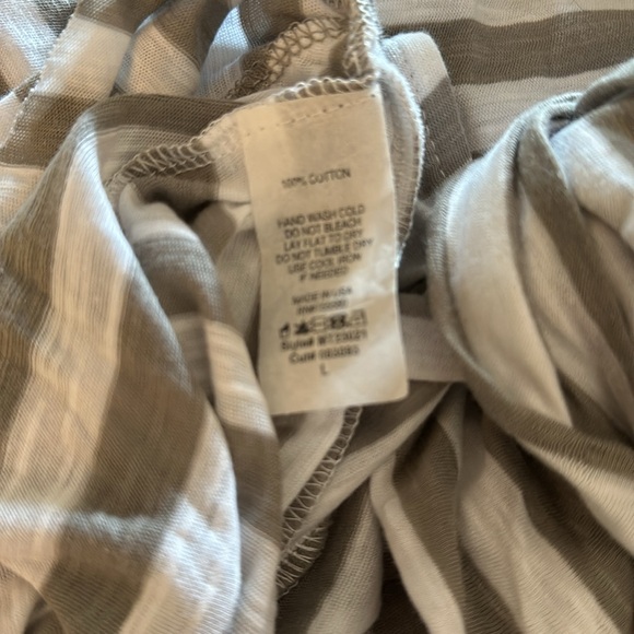 Light weight gray and white stripe top.  Size Large.  BNWT - Picture 5 of 5